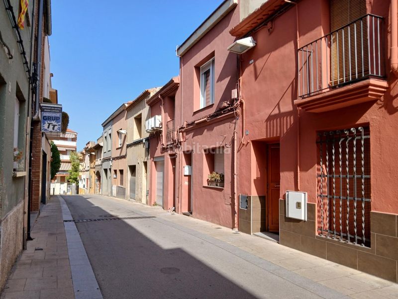 Foto 693bfa17-222f-4d90-b597-7a658580e6e8. Casa adossada a Centre Sant Quirze del Vallès