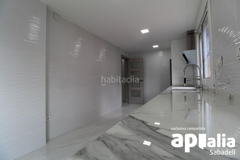 Foto 435b2d4e-a6ac-4a0a-a3fa-57fdc3925b2d. Semi detached house with parking in Ca n´Esteper-Can Gorgs-Can Gorgs II Barberà del Vallès