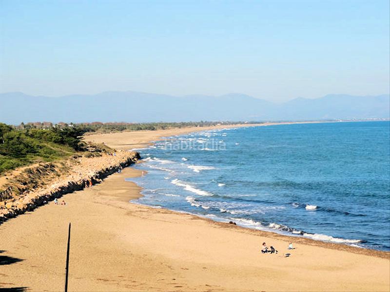 Foto 3dcf8e08-e86a-4188-bdb2-ddac21160099. Casa amb calefacció aparcament a Empúries Escala (L´)