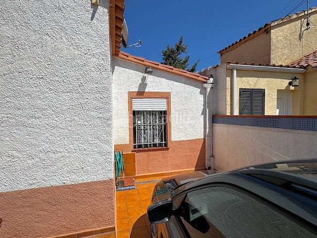 Foto 10a73348-e743-4795-9287-6097d829bd8a. Casa amb calefacció aparcament a Riells Escala (L´)