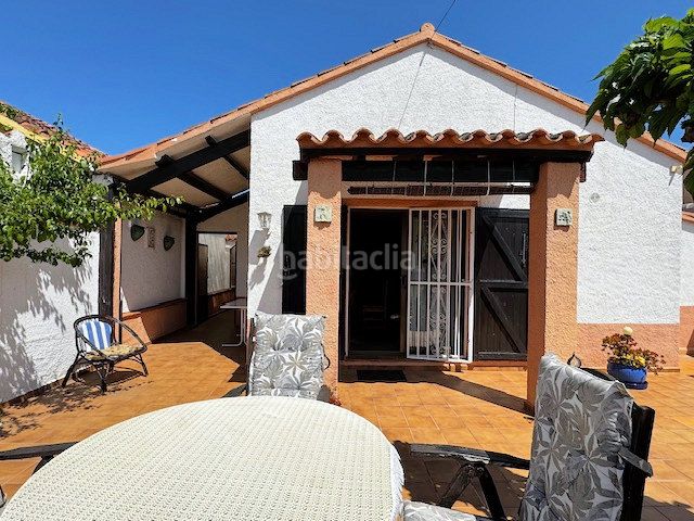 Foto 61824ee3-13d5-492e-80b1-04911f8525ba. Casa amb calefacció aparcament a Riells Escala (L´)