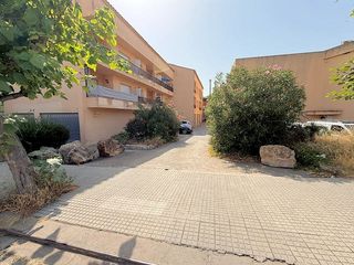 Aparcament cotxe a Carrer Teranyina 4