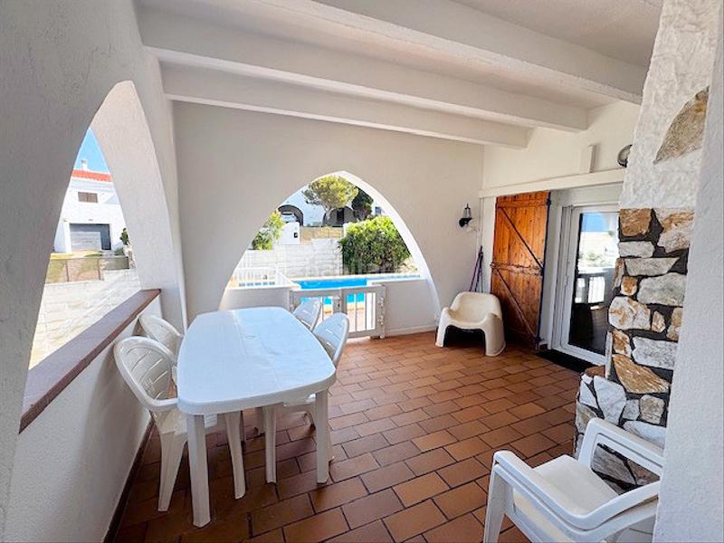 Foto 042fa936-1eab-470a-8ad3-d3f10f108895. Chalet avec cheminée chauffage parking piscine dans Escala (L´)