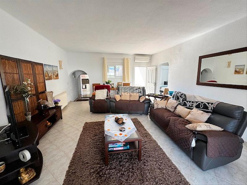 Foto 04d7deb3-1064-4a60-8ddc-4025ef115a09. Chalet avec cheminée chauffage parking piscine dans Escala (L´)