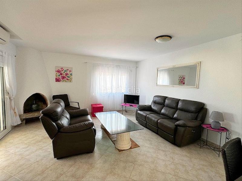 Foto 093b2460-81aa-4f6d-bce8-1dfe20727f04. Chalet avec cheminée chauffage parking piscine dans Escala (L´)