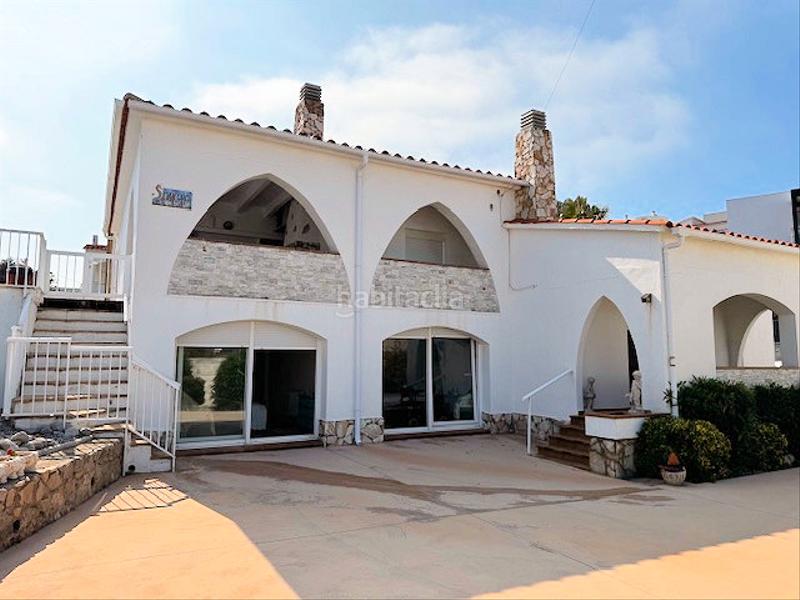 Foto 09f4659c-2593-4977-a757-705b71433b53. Chalet avec cheminée chauffage parking piscine dans Escala (L´)