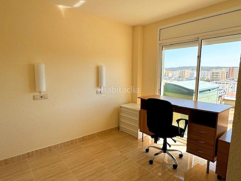 Foto 6a021b22-eacb-4faa-ac38-7f5e991f5983. Ático en passatge mar jardín-1 33 ático dúplex con espectacular vista, en Escala (L´)