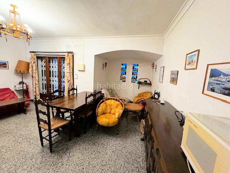 Foto c887ec93-fd40-40d7-95fd-ac66807ed47e. Casa en carrer branchs 45 casa de 80m2 construidos, situado en uno tereno de 295m2 en Escala (L´)