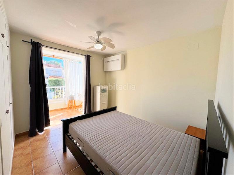 Foto 5b70f167-1cb0-44a2-8260-3d53b947a652. Apartament a carrer colom 2 a Port - La Clota - Puig Sec Escala (L´)