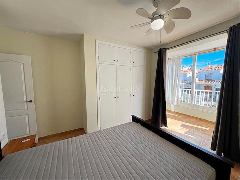 Foto ca7fdaf0-537f-4315-b159-ace2c89067bd. Apartament a carrer colom 2 a Port - La Clota - Puig Sec Escala (L´)