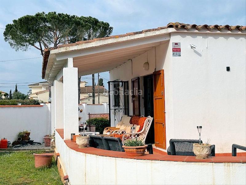 Foto 5246d8b1-6e16-42cf-a17b-044cd842228e. Casa in carrer romaní 27 in Riells Escala (L´)