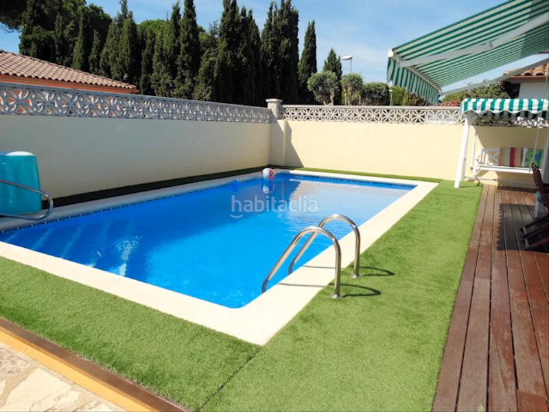 Foto 301e1d7e-581d-415d-9ecf-ca0e9ff056b2. Chalet con riscaldamento parcheggio piscina in Riells Escala (L´)