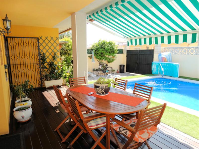 Foto 692219e9-96c1-4b16-a324-7fb7e095c701. Chalet con riscaldamento parcheggio piscina in Riells Escala (L´)