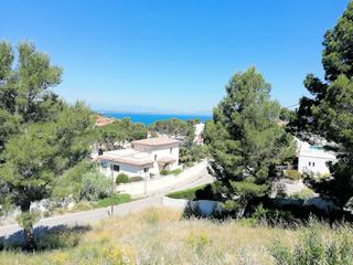 Chalet en Carrer punta del xeric 23. Parcela de 792m2, edificable con 277m2, en zona privilegiada con