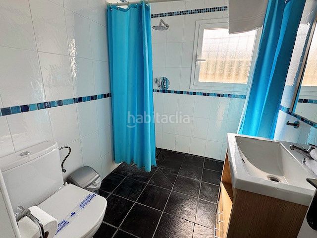 Foto 51b5071f-d28d-4895-bd3c-668f02601f2d. Xalet amb xemeneia calefacció aparcament piscina a Escala (L´)