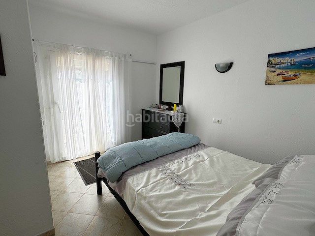 Foto c49f4774-d5dc-4161-8279-9b4aeaad2e2c. Xalet amb xemeneia calefacció aparcament piscina a Escala (L´)