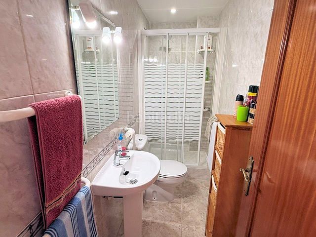 Foto 4b7999e1-3911-463c-a731-7f4ef5741599. Casa amb calefacció aparcament a Riells Escala (L´)