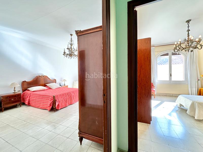 Foto dfd33660-49e6-47c0-8ed3-52b6df045474. Casa aparellada amb xemeneia calefacció a Ocata Masnou (El)