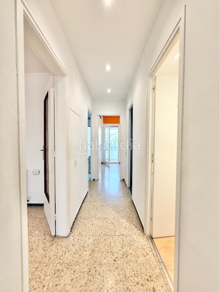 Foto a671b670-548c-4fae-9dc2-d31bbd8f5ecb. Affitto appartamento in carrer 18 21 in La Pineda Castelldefels