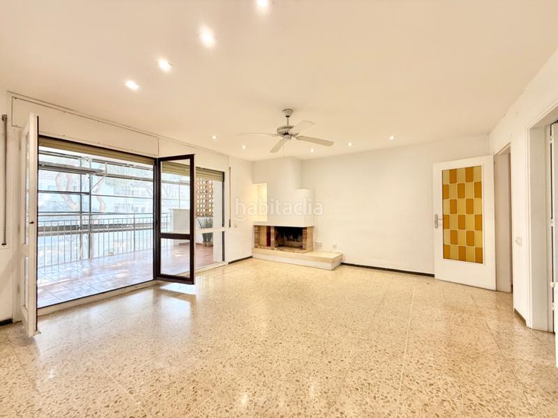 Foto d767bad7-786d-4a34-88b7-cbd9c8b685ee. Affitto appartamento in carrer 18 21 in La Pineda Castelldefels