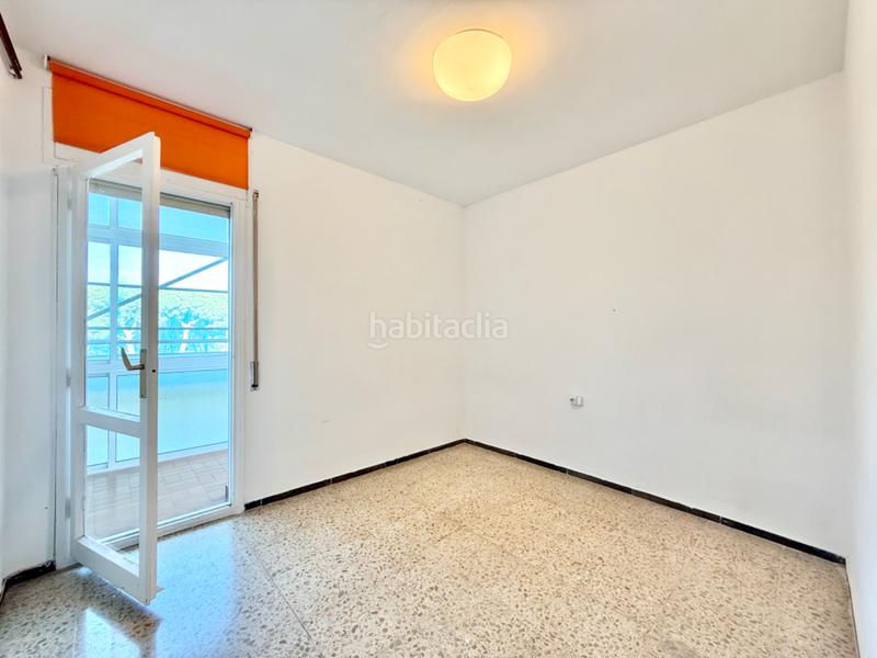 Foto fe6f46c8-c21f-4579-bccf-17fc4baf7a3c. Affitto appartamento in carrer 18 21 in La Pineda Castelldefels