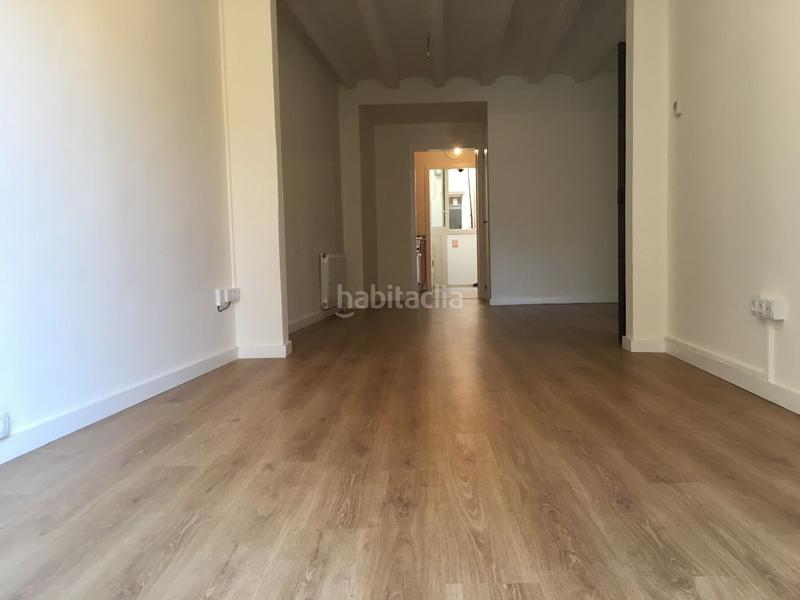 Foto 478535bc-fca0-490e-aab4-107892656162. Rent flat in carrer de petritxol 9 in Gòtic Barcelona