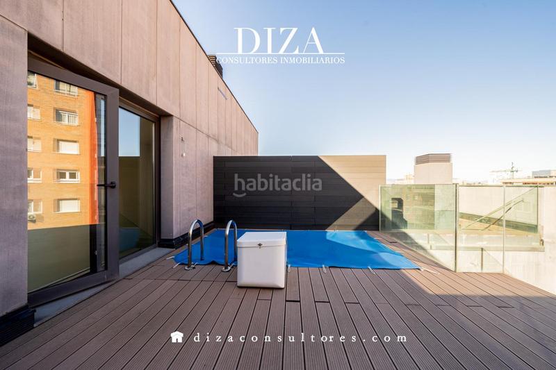 Foto ff6c379d-bad9-4518-ad7b-60422b6323e3. Ático  con vistas en urbanización de lujo en Madrid