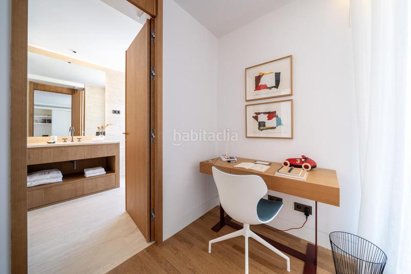 Foto 047b656e-5182-42c6-8fa1-5440a46e13cd. Casa amb calefacció aparcament piscina a Aravaca Madrid