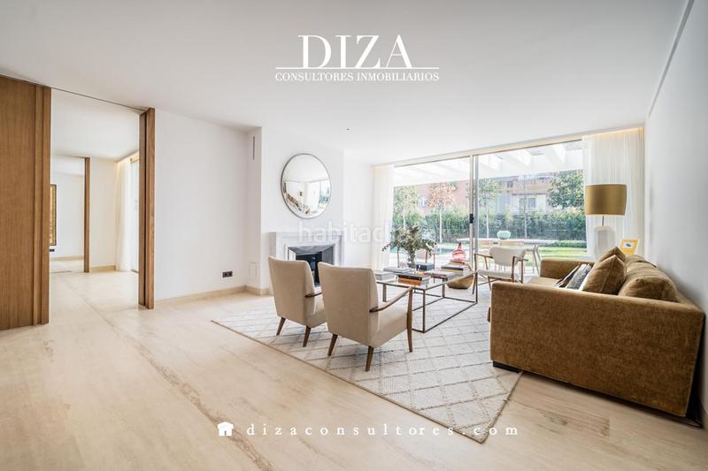 Foto 13af0077-7117-44a6-a71a-ffbf4c985661. Casa amb calefacció aparcament piscina a Aravaca Madrid