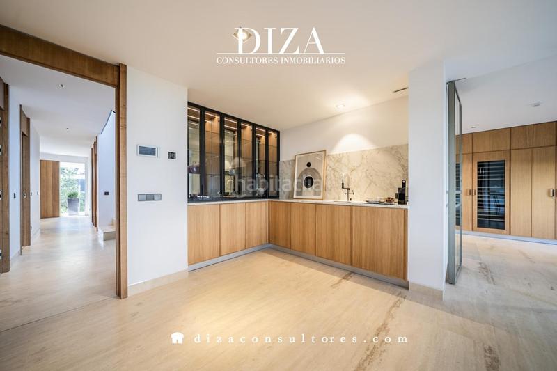 Foto 146db941-4d08-492c-9eab-2c743f1e77ec. Casa amb calefacció aparcament piscina a Aravaca Madrid