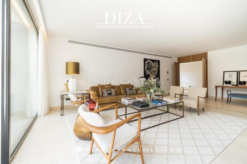 Foto 41682844-379b-43b6-a10a-0d4bb9942382. Casa amb calefacció aparcament piscina a Aravaca Madrid