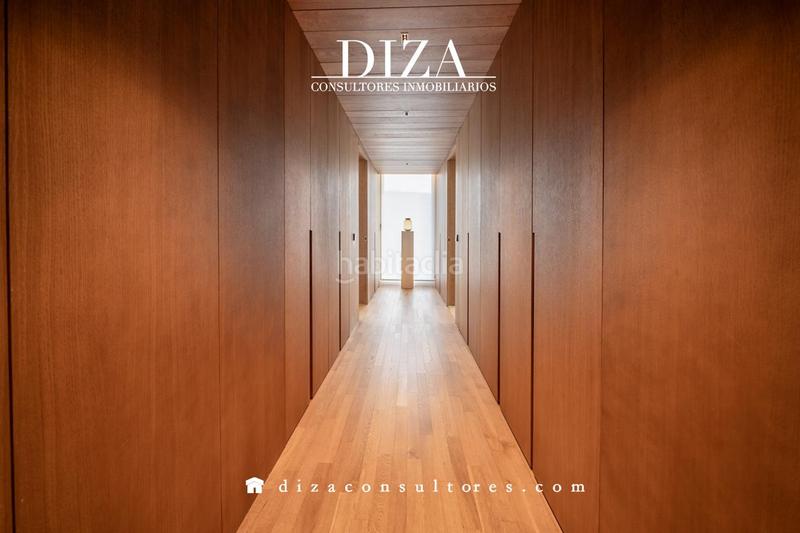 Foto 5e7ca55e-5a7d-4c13-a0dd-785f34dbfec9. Casa amb calefacció aparcament piscina a Aravaca Madrid