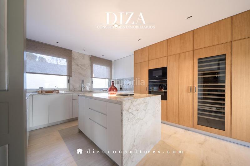 Foto 649fb403-bb6c-4773-a5ae-e661750e929c. Casa amb calefacció aparcament piscina a Aravaca Madrid