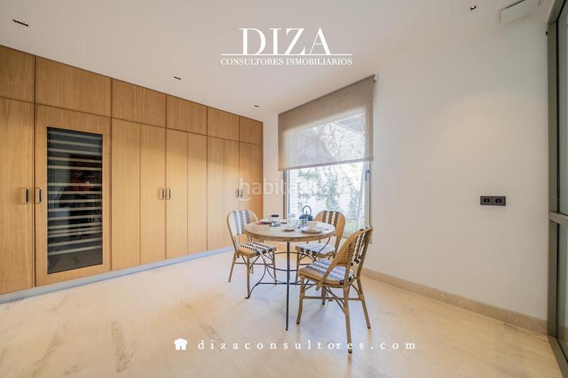 Foto 8aa95c8c-b42f-40b0-a922-9762f2dbd415. Casa amb calefacció aparcament piscina a Aravaca Madrid