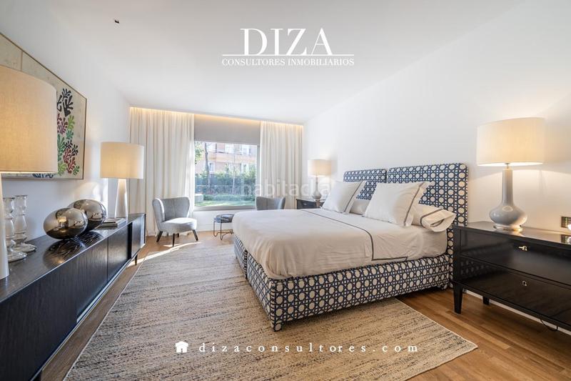 Foto 8bcc62ca-7fea-4656-9b26-10da84e4bc47. Casa amb calefacció aparcament piscina a Aravaca Madrid