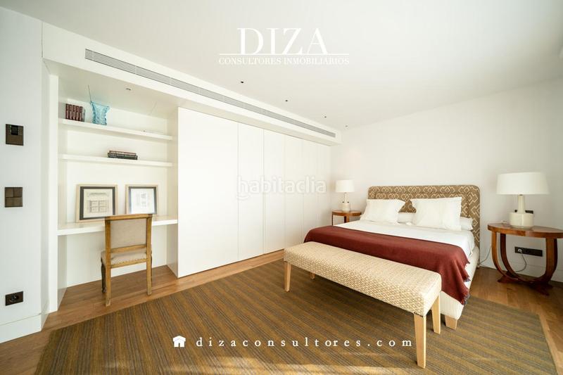 Foto b0628aa5-6b4c-4320-a3e9-95bc1e9b0d8e. Casa amb calefacció aparcament piscina a Aravaca Madrid