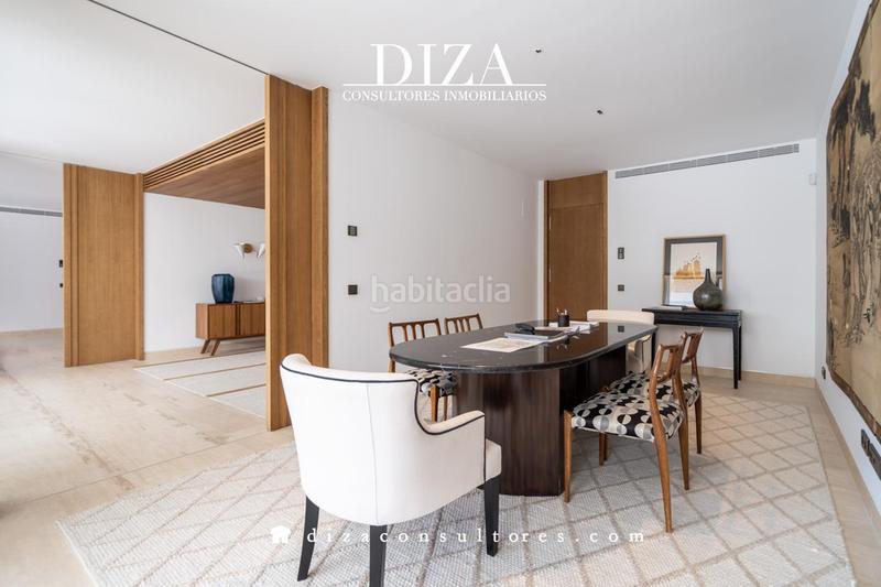 Foto b2c8b2c2-cda1-41d6-a1ec-51f111cca61b. Casa amb calefacció aparcament piscina a Aravaca Madrid