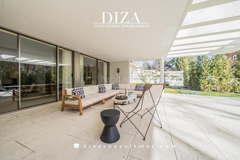 Foto c84e0770-ddb0-45a5-8486-adc2b5ea8700. Casa amb calefacció aparcament piscina a Aravaca Madrid