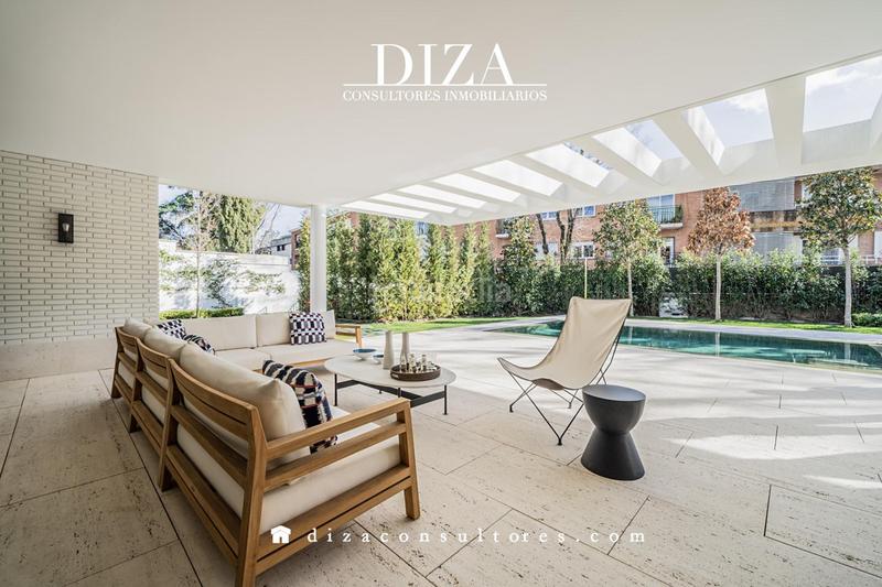 Foto d19c5c63-71fd-4bd3-8b3c-abf0e1b39161. Casa amb calefacció aparcament piscina a Aravaca Madrid