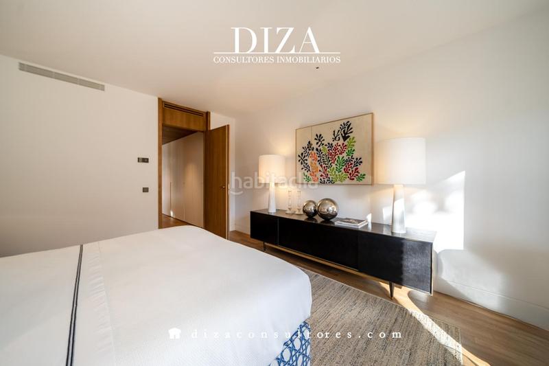 Foto f85ad5c5-9b86-45e5-9931-ed2fb0150f49. Casa amb calefacció aparcament piscina a Aravaca Madrid