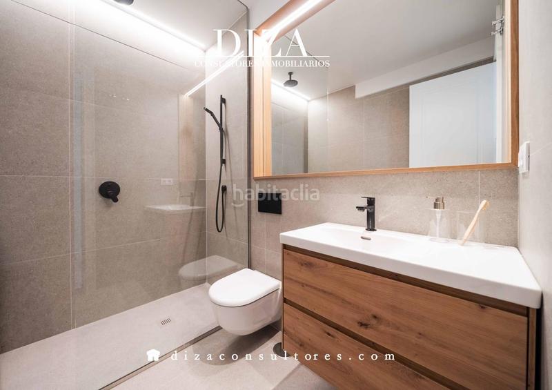 Foto bbd8eb6d-5bc8-42b1-b73b-14b9d7b494d8. Dúplex ático espectacular de obra nueva en el barrio salamanca en Madrid