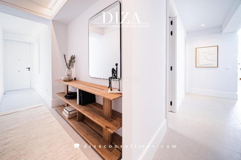 Foto c3ba2222-6927-4ba7-bf97-b454c6d4e01c. Dúplex ático espectacular de obra nueva en el barrio salamanca en Madrid
