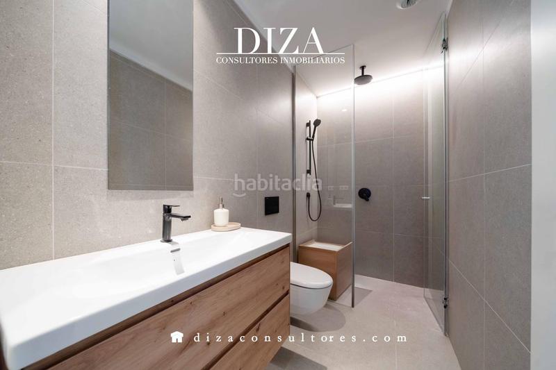 Foto e963af03-9429-4d33-a72c-899419844251. Dúplex ático espectacular de obra nueva en el barrio salamanca en Madrid
