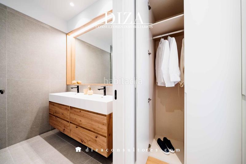 Foto f2305e96-36e9-491e-badd-1fe8fb0e1908. Dúplex ático espectacular de obra nueva en el barrio salamanca en Madrid