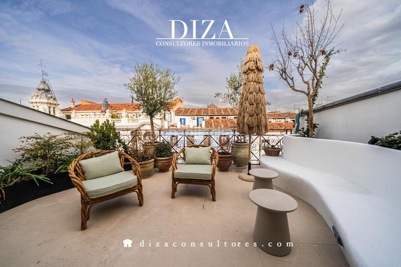 Foto 02930b1a-d219-4387-806b-57de476697ef. Duplex avec chauffage dans Sol Madrid