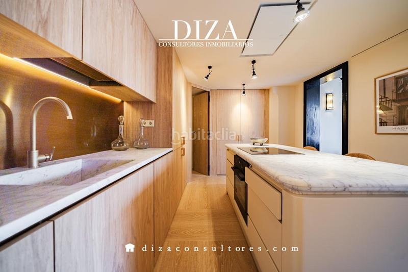 Foto 91394a2a-b117-4919-97a3-04005b622388. Duplex avec chauffage dans Sol Madrid
