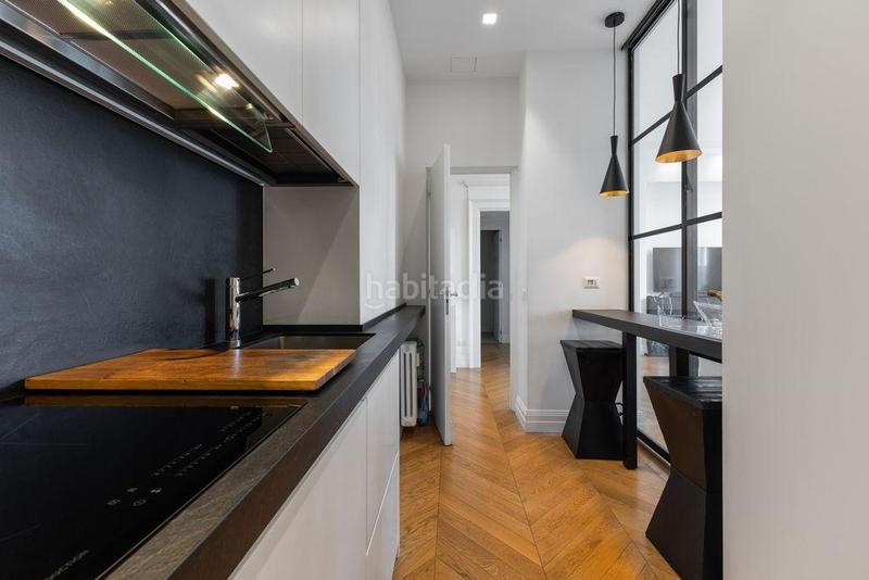 Foto b1697fff-0a69-4e34-8281-966a7dba7178. Etagenwohnung mit heizung in Recoletos Madrid