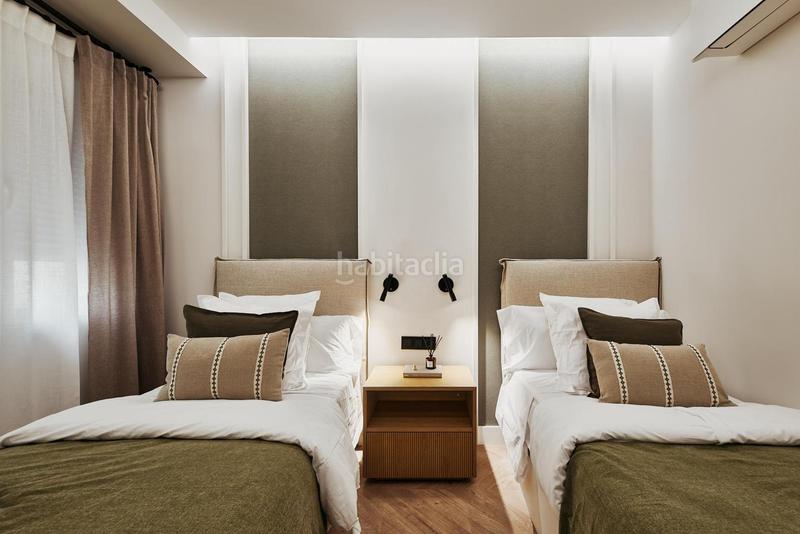 Foto 1e481e45-fa06-4b13-b00f-c273ce2aef88. Piso reforma, luz y terraza en chamberí en Trafalgar Madrid