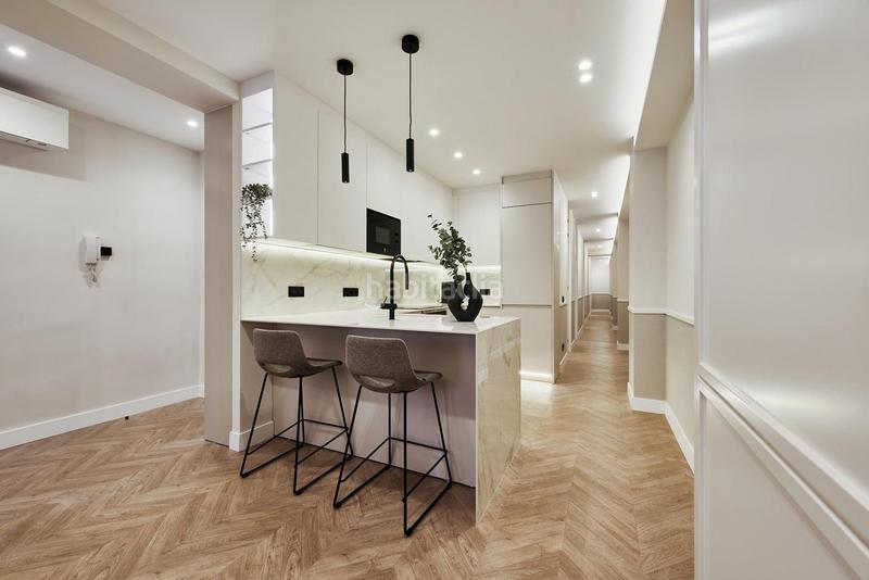 Foto 2fb74fcf-f8b1-471e-b8e3-53a1daf999fd. Piso reforma, luz y terraza en chamberí en Trafalgar Madrid