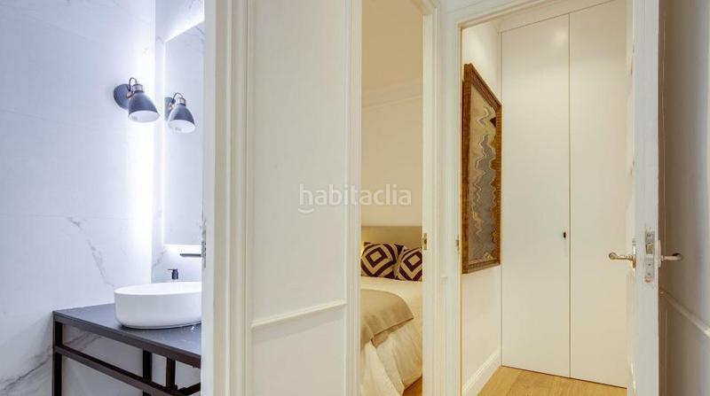 Foto 60dc68d5-1cc7-4ce1-9f06-ebd3e6ec8106. Flat with heating in Recoletos Madrid